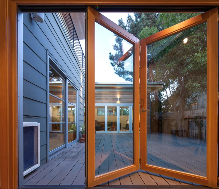 Puertas de PVC Cerrajería Hermanos Albarrán